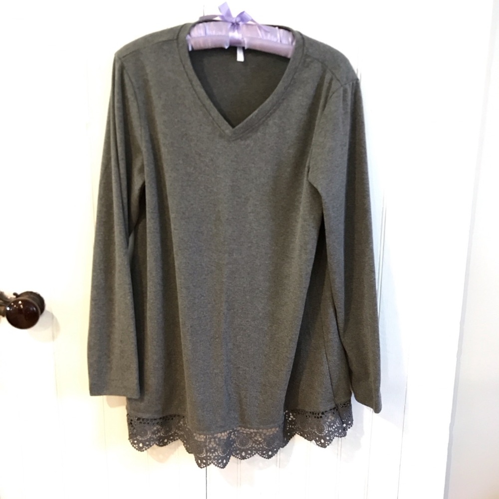 Netsmile Elegant Gray Lace Trim tunic